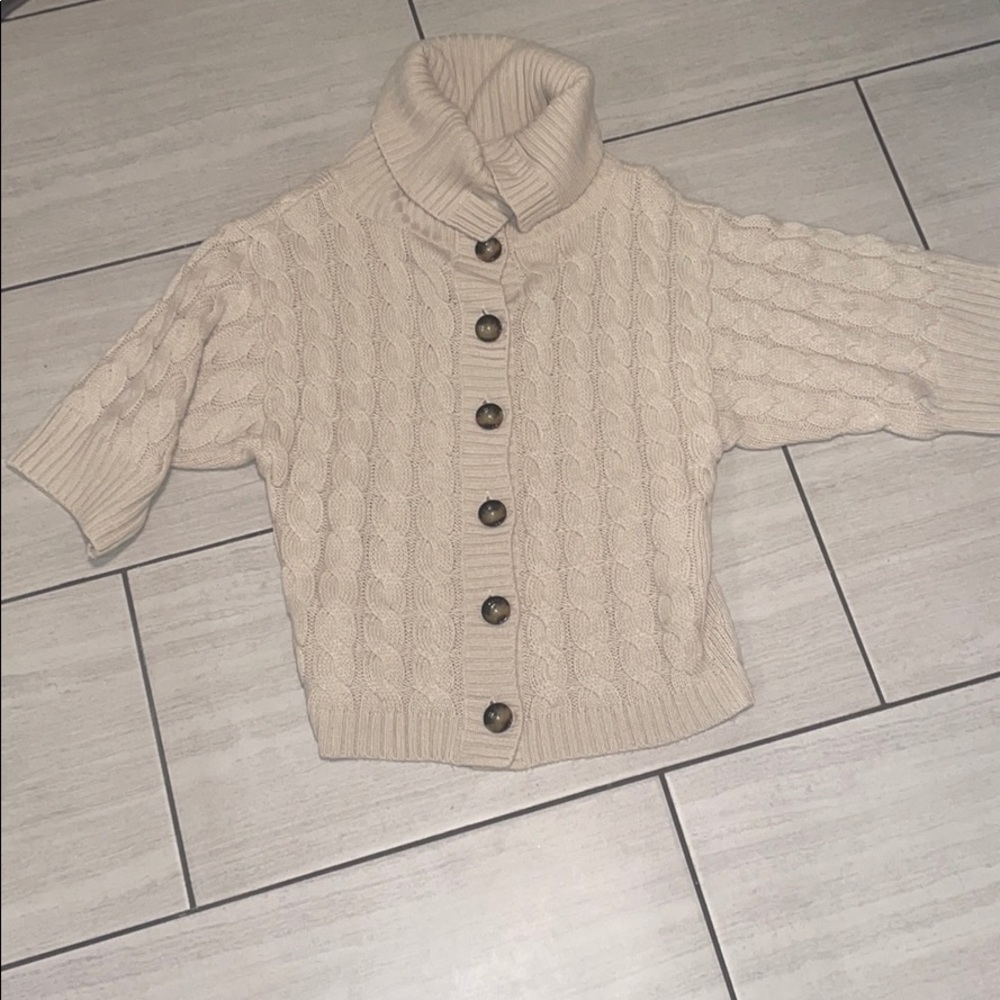 Ann Taylor 3/4 sleeve funnel neck sweater in EUC